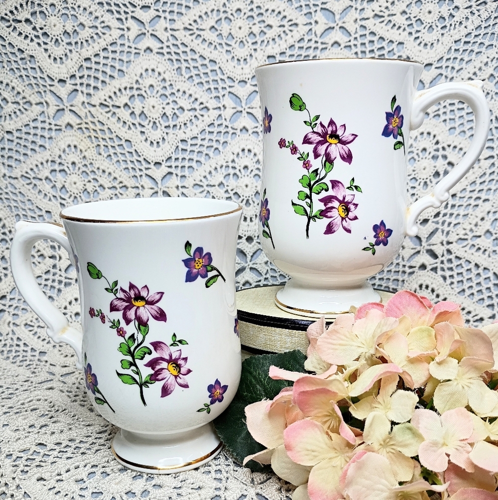 Royal Victoria Vintage Mugs